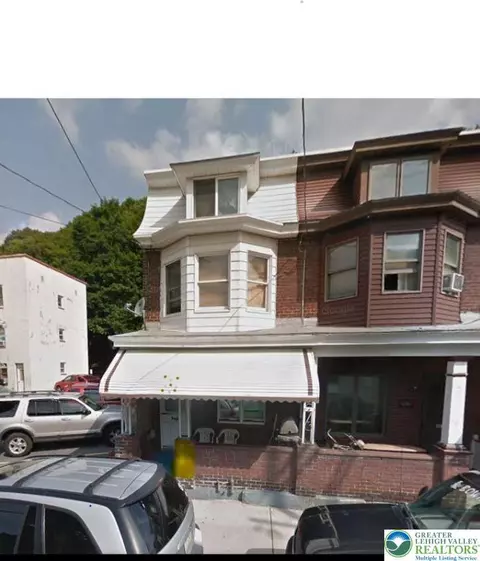 107 Rowe St #A, Tamaqua, PA 18252
