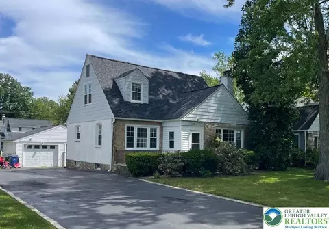 1123 Cumberland Rd, Abington, PA 19001