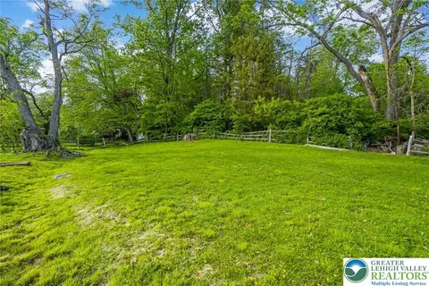 707 Alpha Rd, Wind Gap, PA 18091 photo 33
