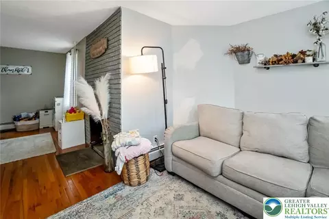 707 Alpha Rd, Wind Gap, PA 18091 photo 6