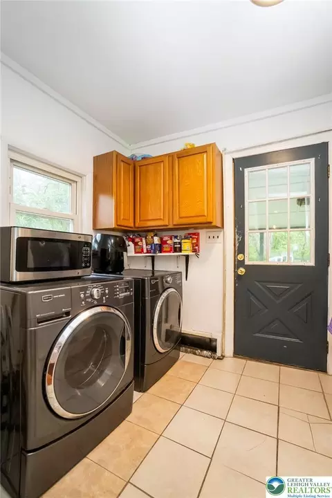 707 Alpha Rd, Wind Gap, PA 18091 photo 15