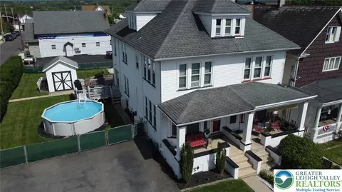 137 N 4th St, Lehighton, PA 18235