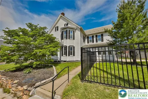1905 Washington Ave, Northampton, PA 18067