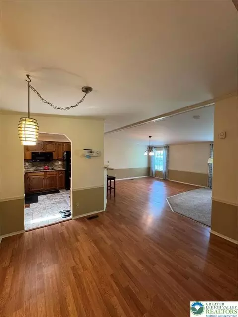 18 Springridge Rd, Bath, PA 18014 photo 12
