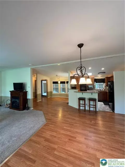 18 Springridge Rd, Bath, PA 18014 photo 13
