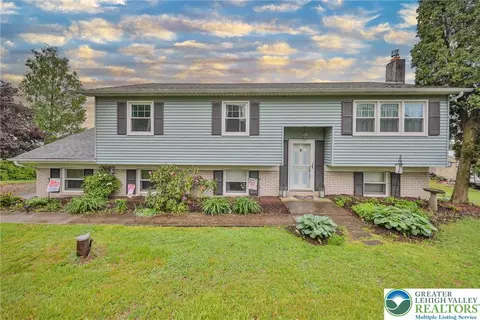 2630 Kirk St, Slatington, PA 18080