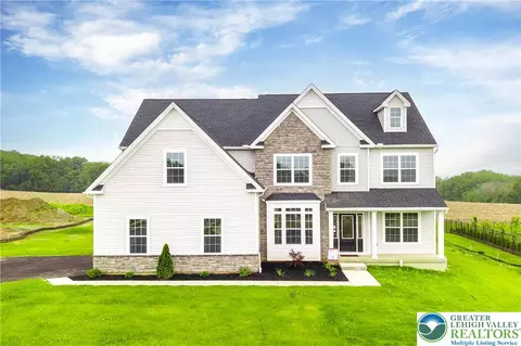 4779 Farrcroft Dr #90, Forks Twp, PA 18040