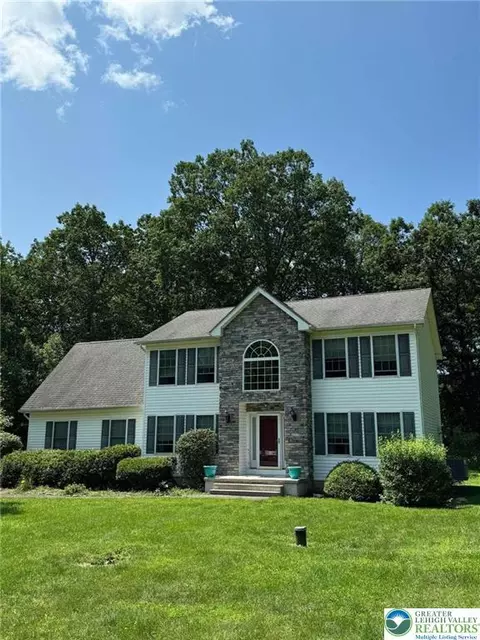 120 Krakow Dr, Lehighton, PA 18235
