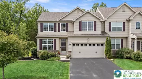 4446 Stole Rd, Emmaus, PA 18049