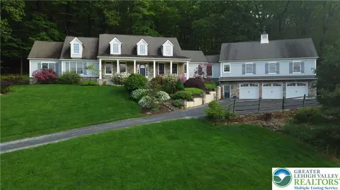 135 Coffeetown Rd, Easton, PA 18042