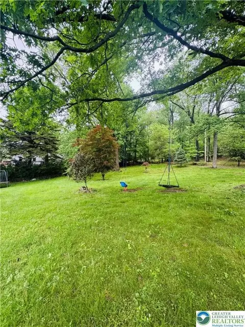 Exterior - 3516 Pine Ave, Reading, PA 19606 photo 3 of 4