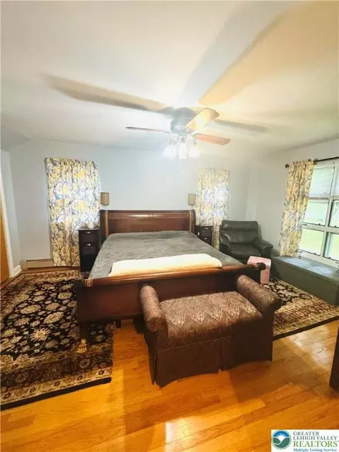 Bedroom - 3516 Pine Ave, Reading, PA 19606 photo 2 of 4