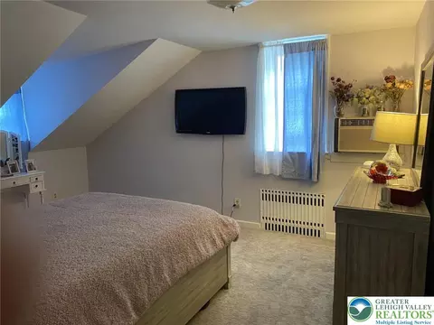 Bedroom - 3516 Pine Ave, Reading, PA 19606 photo 4 of 4
