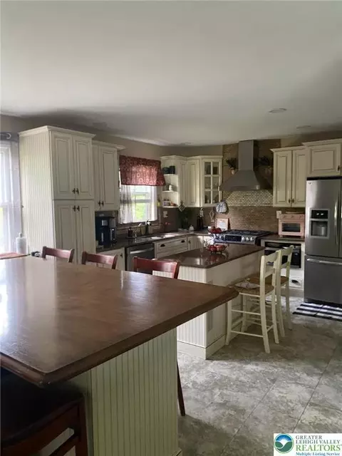 Kitchen - 3516 Pine Ave, Reading, PA 19606 photo 3 of 4