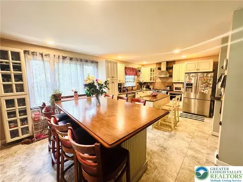 Kitchen - 3516 Pine Ave, Reading, PA 19606 photo 1 of 4
