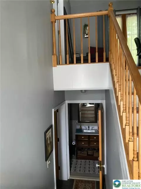 Entry Way - 3516 Pine Ave, Reading, PA 19606 photo 2 of 2