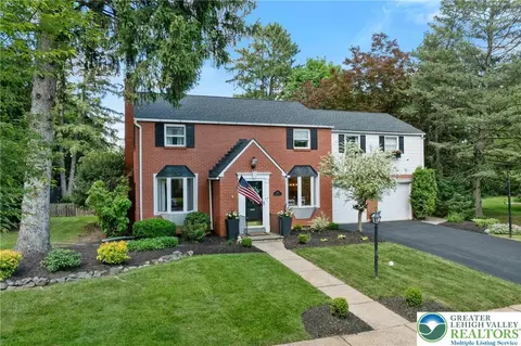655 Elmhurst Ave, Bethlehem, PA 18017