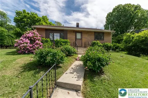 539 Brighton St, Bethlehem, PA 18015