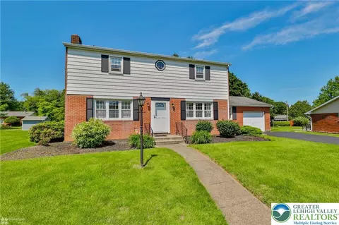 3549 Chippendale Cir, Bethlehem, PA 18017