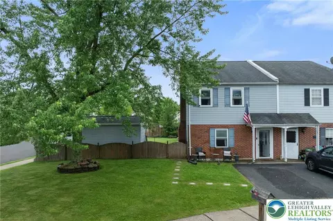 1 Braxton Ct, Quakertown, PA 18951