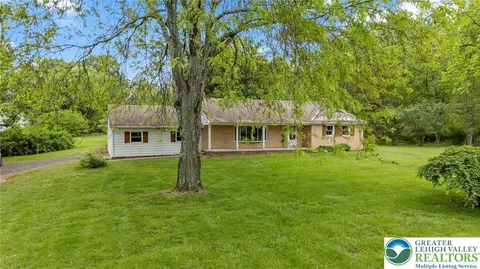 2375 Mill Hill Rd, Quakertown, PA 18951