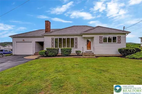 466 Beltzville Dr, Kunkletown, PA 18058