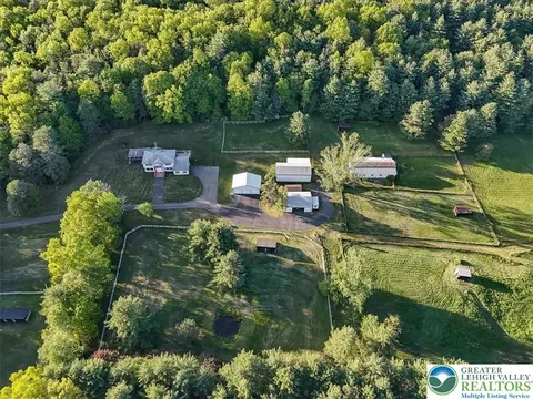 1163 Bush Rd, Paradise Twp, PA 18326