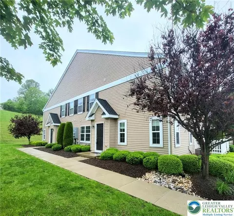 5960 Valley Forge Dr, Coopersburg, PA 18036