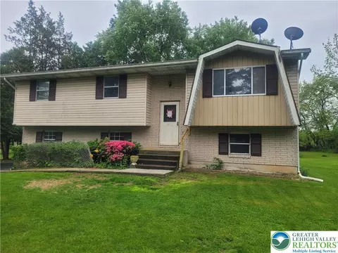 451 Country Club Rd, Easton, PA 18045