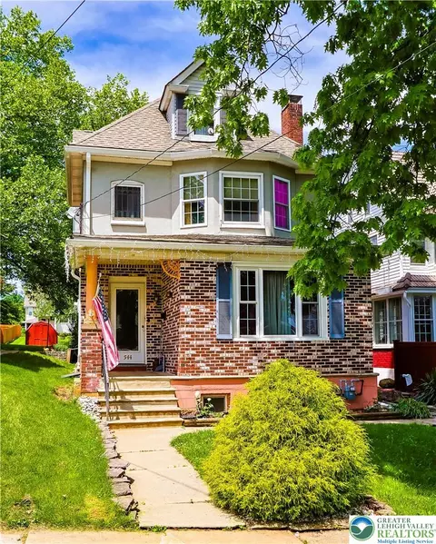 544 Pine St, Catasauqua, PA 18032