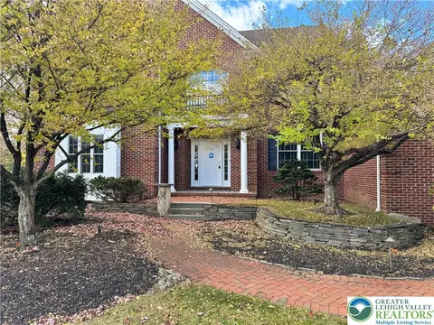 4620 Graystone Dr, Nazareth, PA 18064