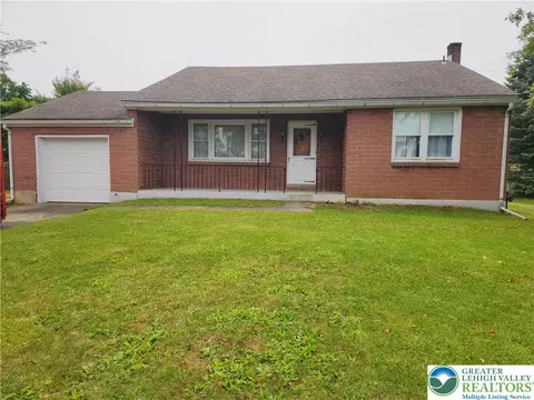 3344 Allen St, Palmer Township, PA 18045