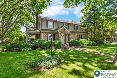 505 Orchard Ln, Bethlehem, PA 18017