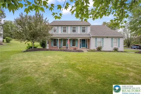 5650 Halbea St, Bethlehem, PA 18017