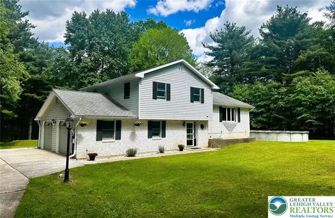93 Sassafras Rd, Lehighton, PA 18235