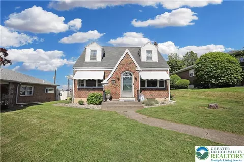 613 S Hoffert St, Fountain Hill, PA 18015