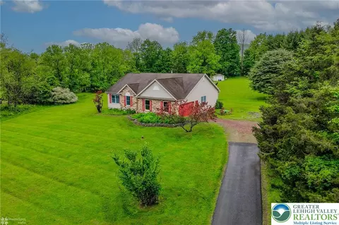 102 Kressman Rd, Easton, PA 18042
