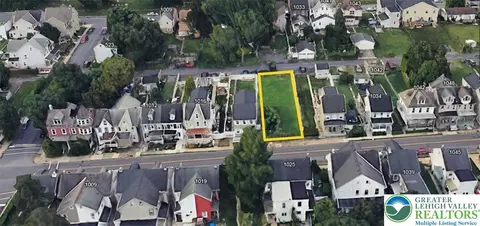 1024 W Berwick St, Easton, PA 18042