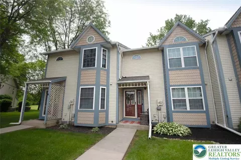 124 Founders Ct, Bethlehem, PA 18020