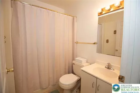 124 Founders Ct, Bethlehem, PA 18020 photo 25