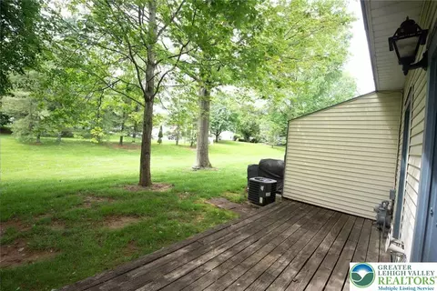 124 Founders Ct, Bethlehem, PA 18020 photo 32