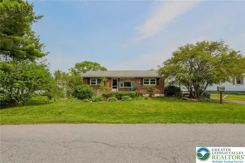 2424 Edgewood Ave, Bethlehem, PA 18017