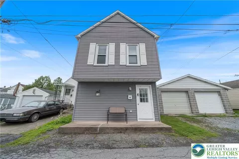 1111 Limestone St, Catasauqua, PA 18032