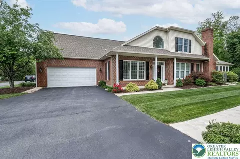 Exterior - 4741 Pinehurst Cir, Bethlehem, PA 18015 photo 4 of 4