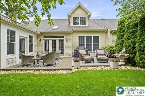 Exterior - 4741 Pinehurst Cir, Bethlehem, PA 18015 photo 3 of 4