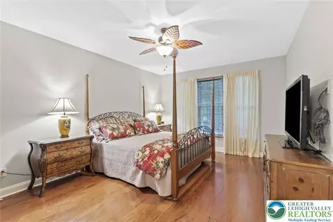 Bedroom - 4741 Pinehurst Cir, Bethlehem, PA 18015 photo 2 of 3
