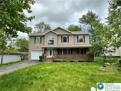 7190 Rimrock Dr, Coolbaugh Twp, PA 18466