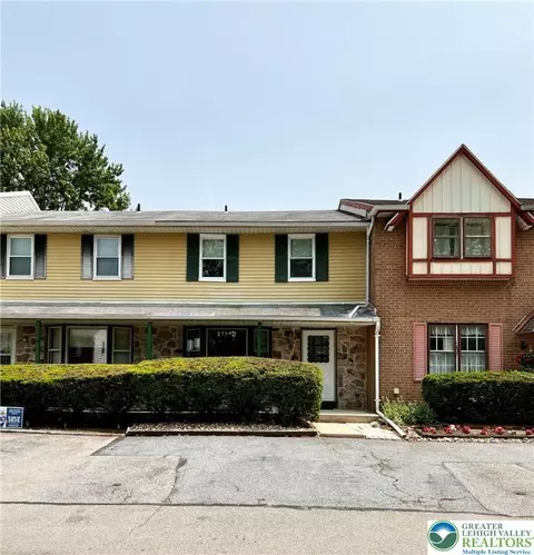 7610 Buttercup Rd, Macungie, PA 18062