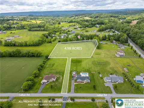 61 Labar Rd, Washington Twp, PA 18013