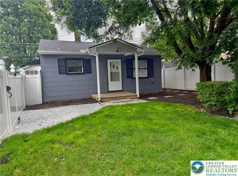 408 Grape St, Fullerton, PA 18052